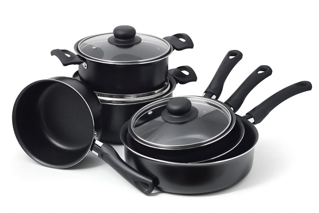Bateria de cocina para preparar alimentos saludables